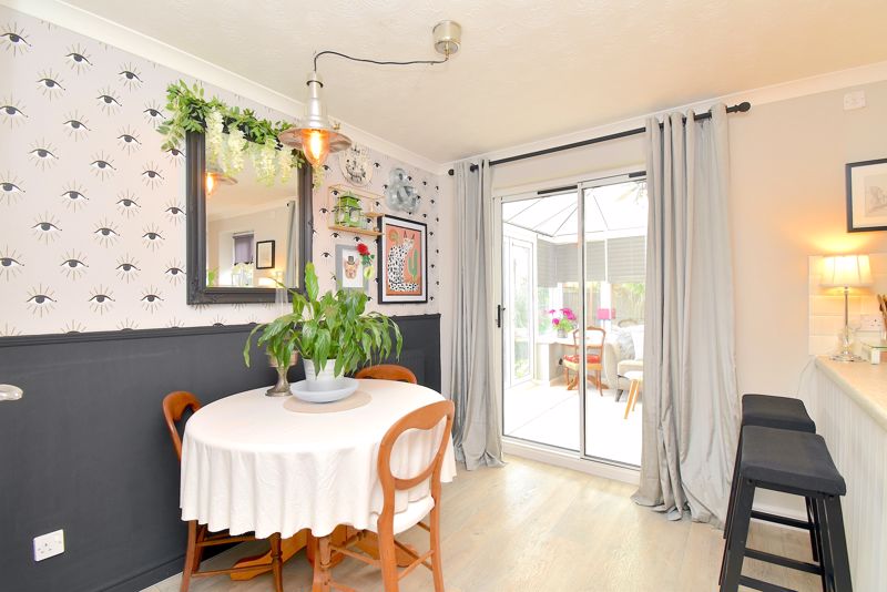 Kitchen/Breakfast Area- click for photo gallery